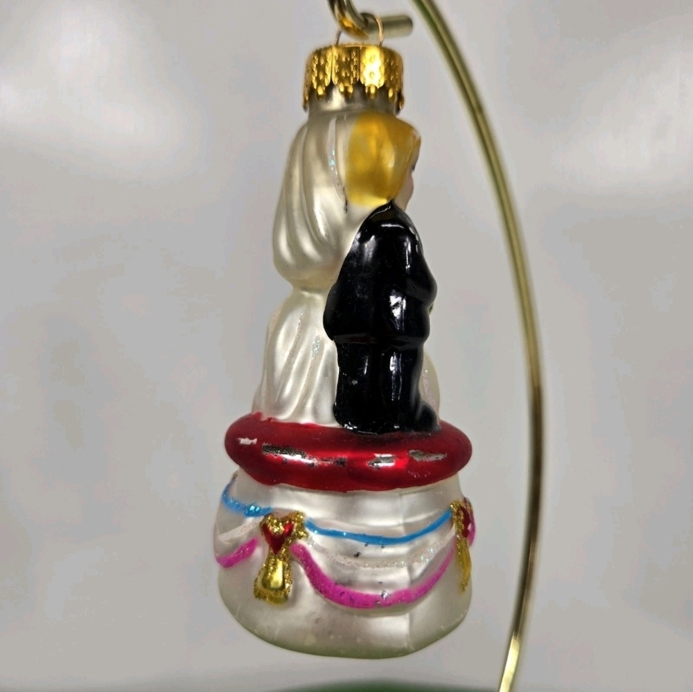 VTG‎ Wedding Bride Groom Couple Glass Christmas Tree Ornament Gift  Hand Painted - Picture 2 of 11
